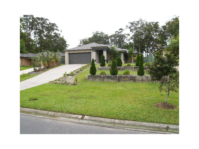 27 Riverbreeze Drive, Wauchope NSW 2446