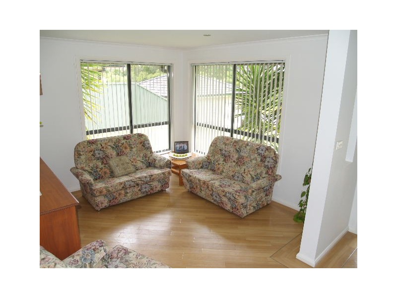 27 Riverbreeze Drive, Wauchope NSW 2446