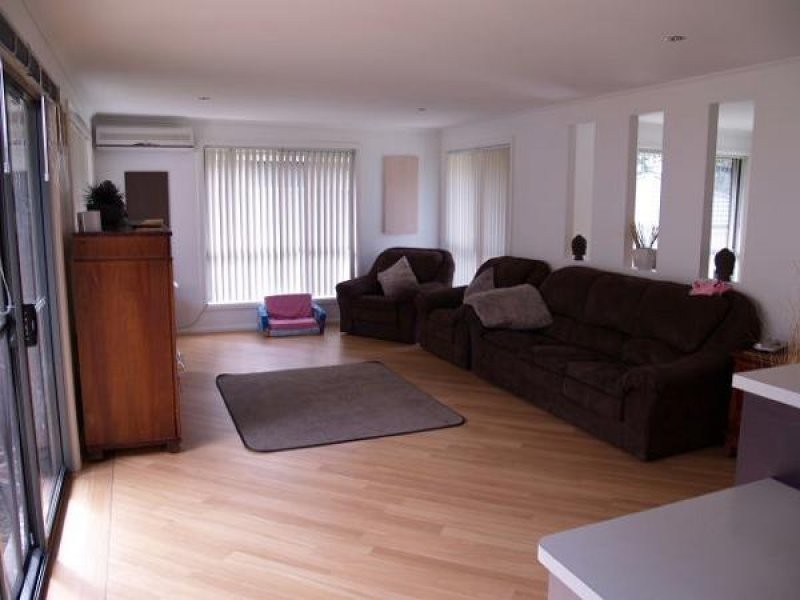 27 Riverbreeze Drive, Wauchope NSW 2446