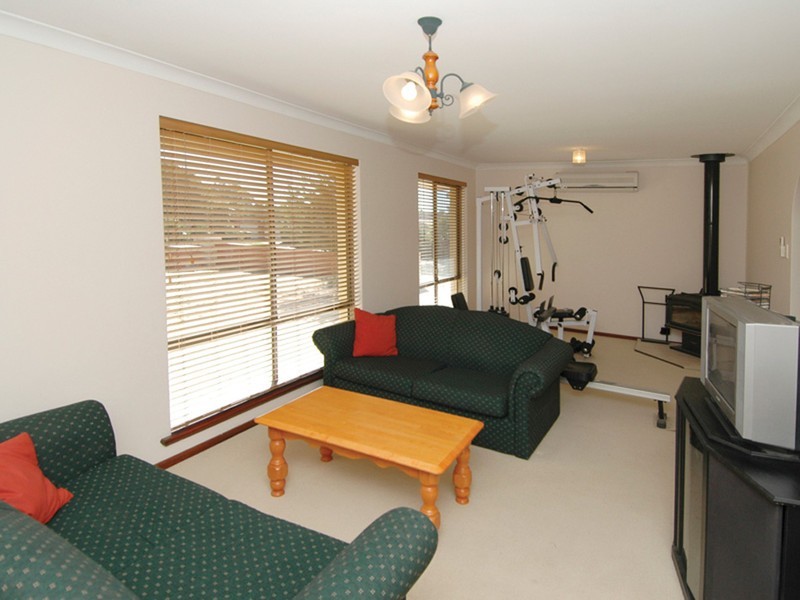 9 Exodon Place, Heathridge WA 6027