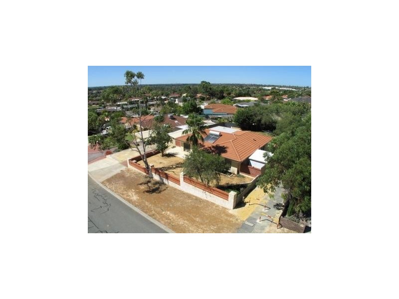 9 Exodon Place, Heathridge WA 6027