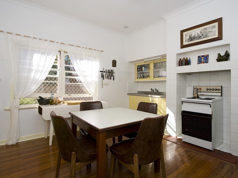 29 Donar Street, Innaloo WA 6018