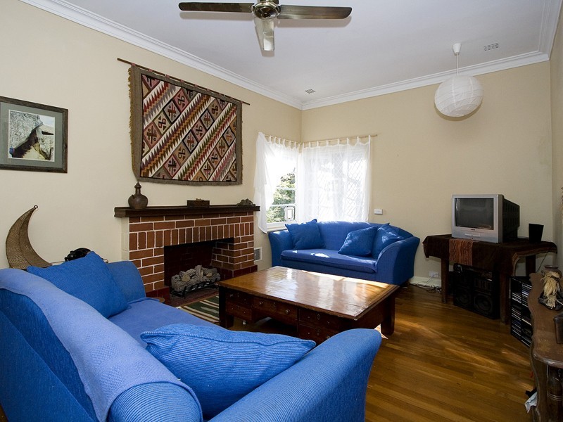 29 Donar Street, Innaloo WA 6018