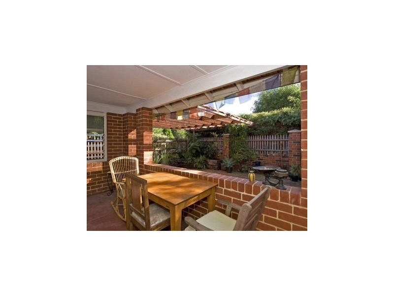 29 Donar Street, Innaloo WA 6018