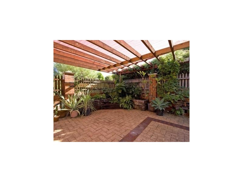 29 Donar Street, Innaloo WA 6018