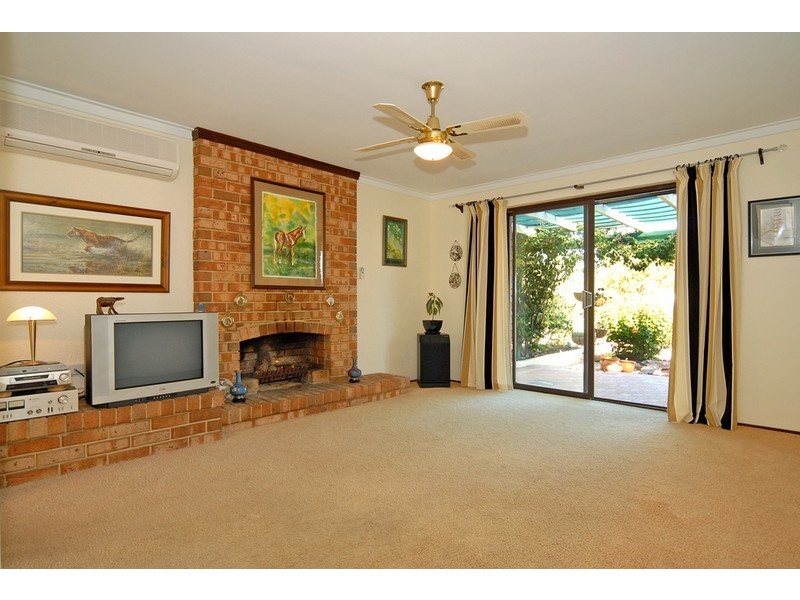 180 Waterford Drive, Hillarys WA 6025