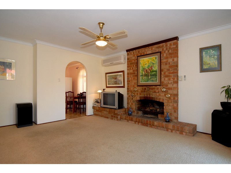 180 Waterford Drive, Hillarys WA 6025