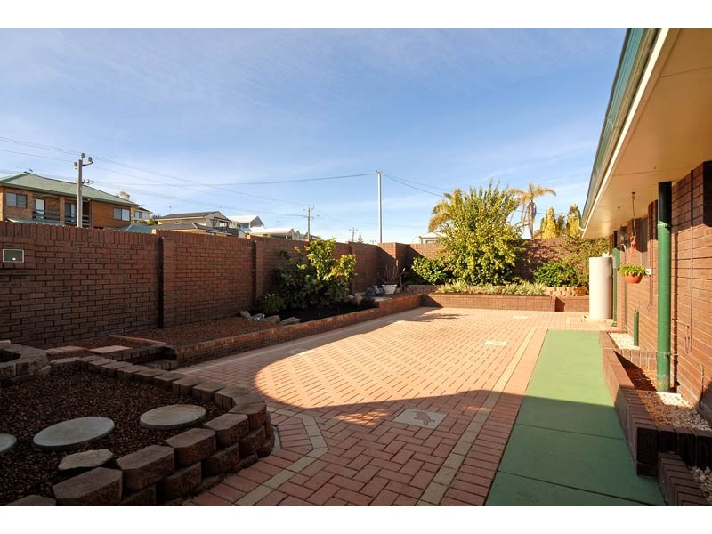 180 Waterford Drive, Hillarys WA 6025