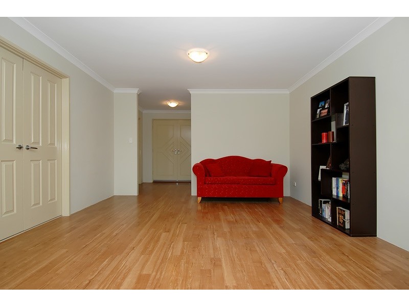 10 Yaroomba Place, Clarkson WA 6030