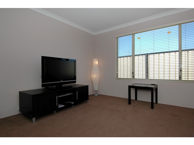 10 Yaroomba Place, Clarkson WA 6030