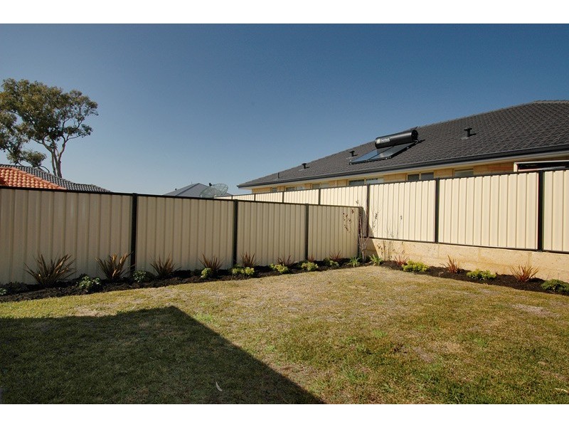 10 Yaroomba Place, Clarkson WA 6030