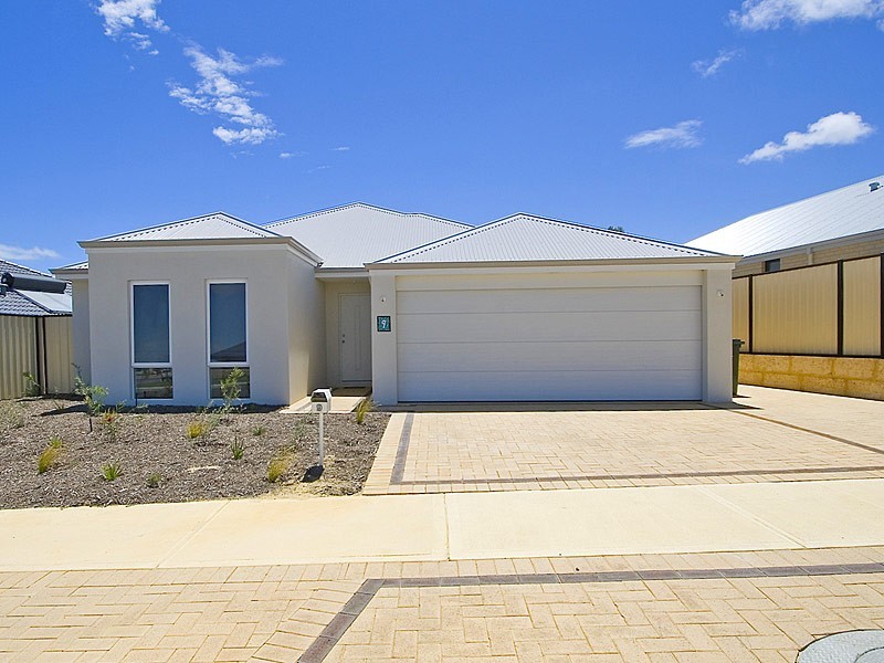 9 Lomita Link, Clarkson WA 6030