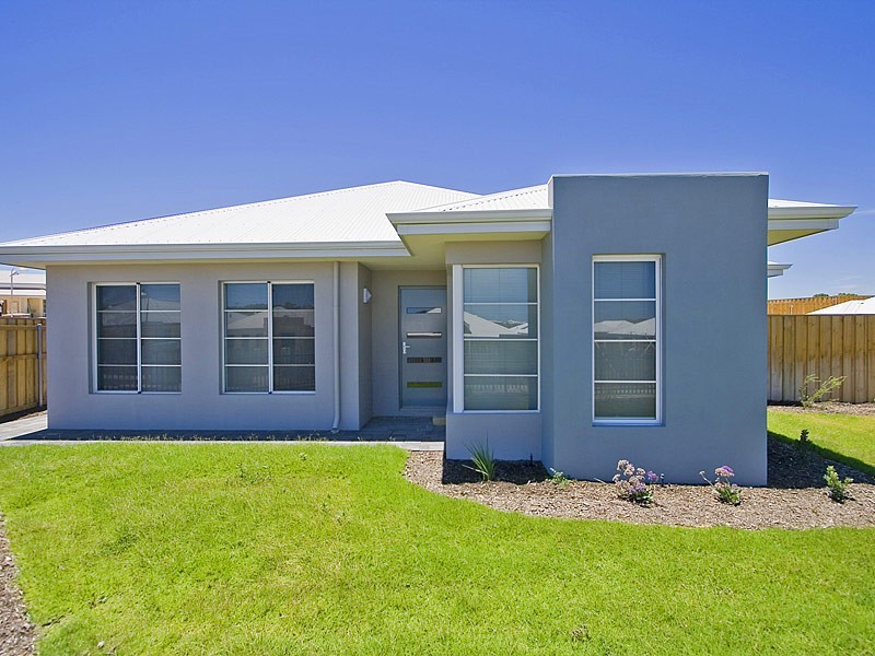 22 Whitecap Street, Yanchep WA 6035