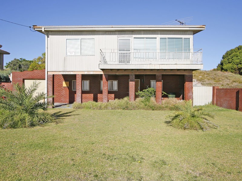 126 Ocean Drive, Quinns Rocks WA 6030