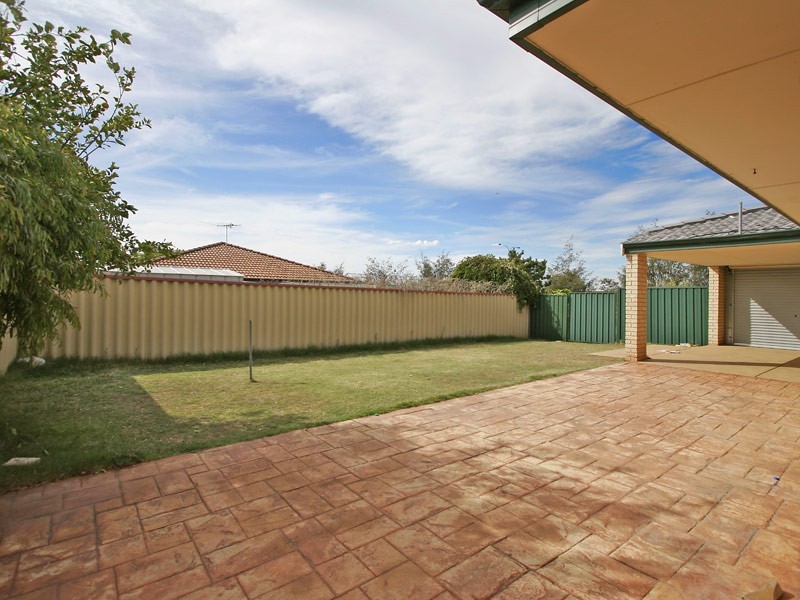 8 Pier Place, Quinns Rocks WA 6030