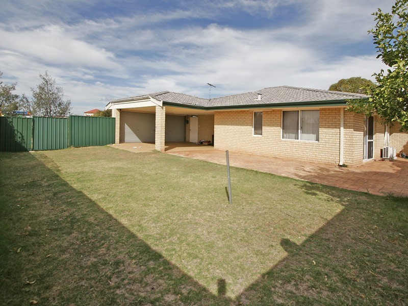8 Pier Place, Quinns Rocks WA 6030
