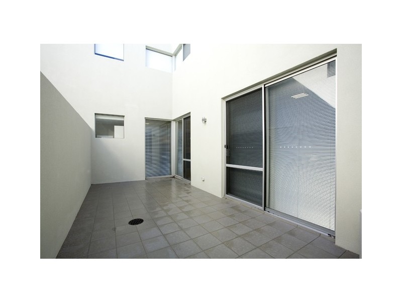 1/135 Cambridge Street, West Leederville WA 6007