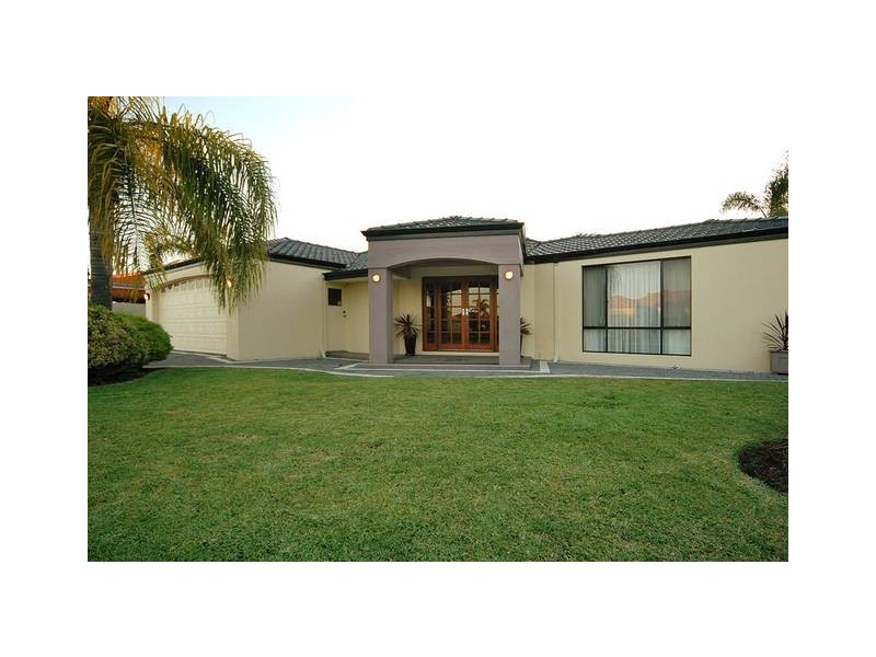 3 Martelli Place, Stirling WA 6021