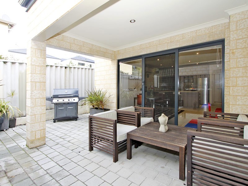 70b Beatrice St, Innaloo WA 6018