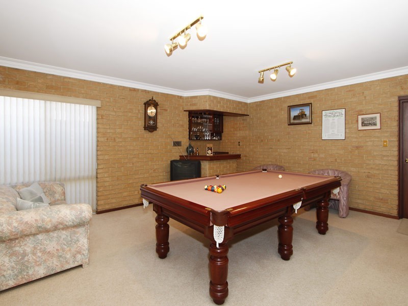 4 Hertha Rd, Innaloo WA 6018