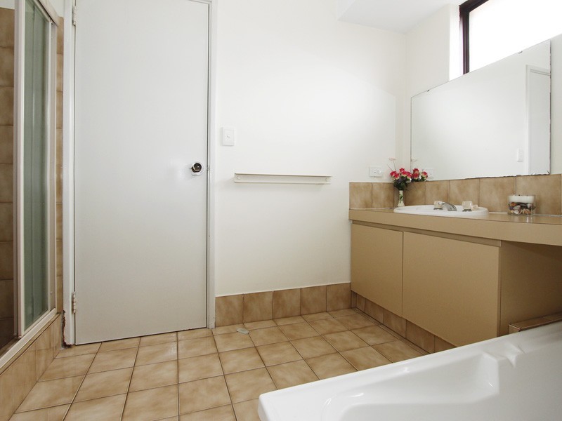 1/54 Hertha Road, Innaloo WA 6018