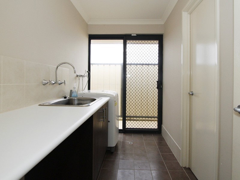 18 Airlie Chase, Clarkson WA 6030