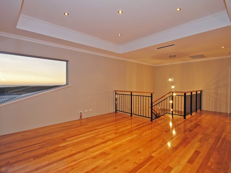 5 Tulum Approach, Iluka WA 6028