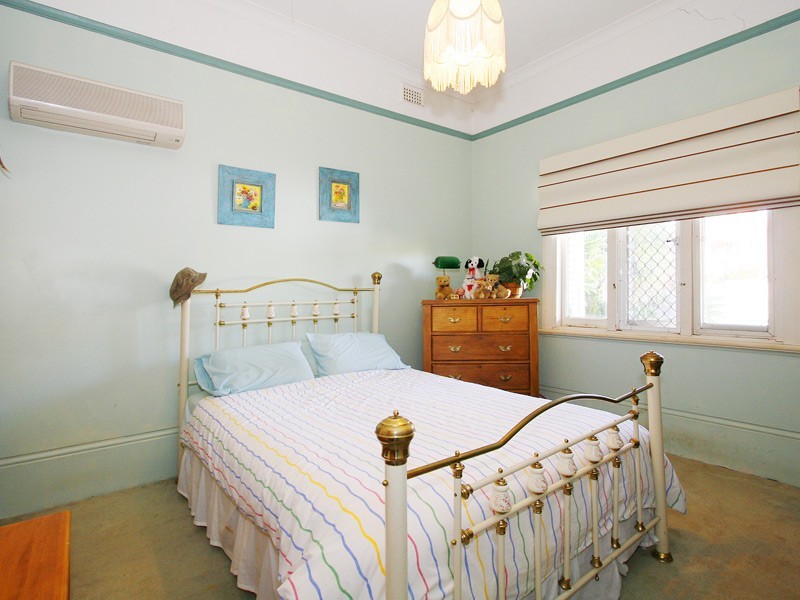 35A Gresham Street, Victoria Park WA 6100