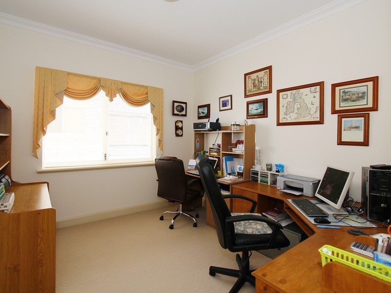 25 The Walk, Mindarie WA 6030