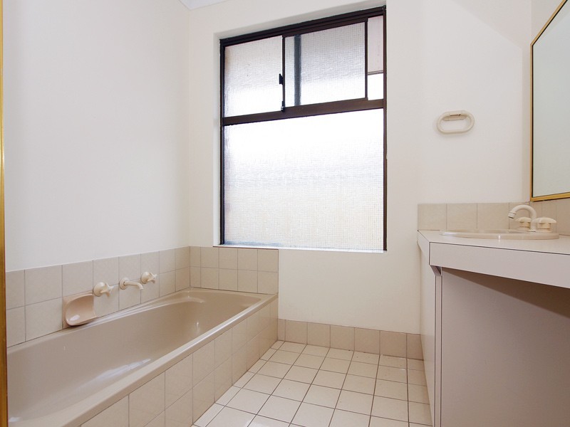 188 Barridale Drive, Kingsley WA 6026