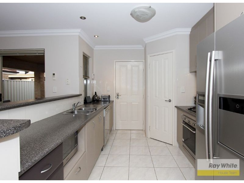 7 Batsford Way, Canning Vale WA 6155