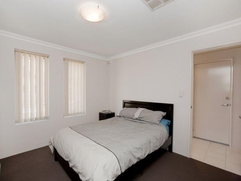 16 Carnation Street, Canning Vale WA 6155