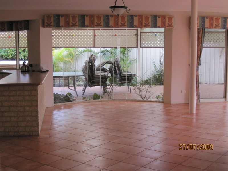 14 Solway Green, Canning Vale WA 6155