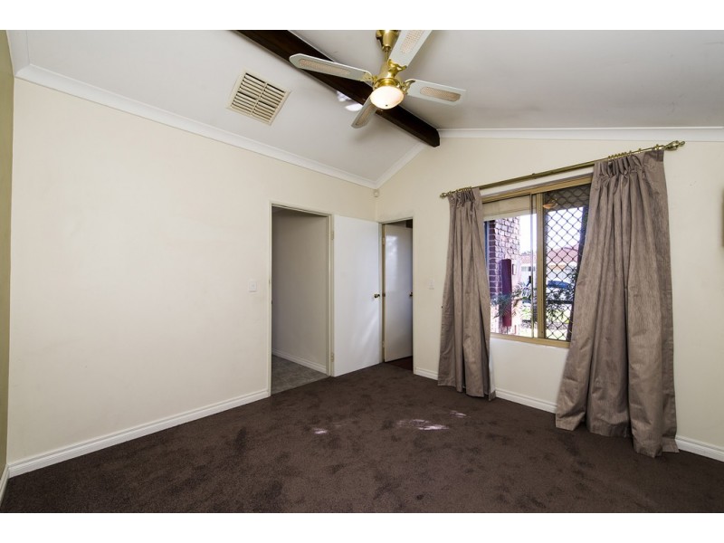 4 Silda Place, Gosnells WA 6110