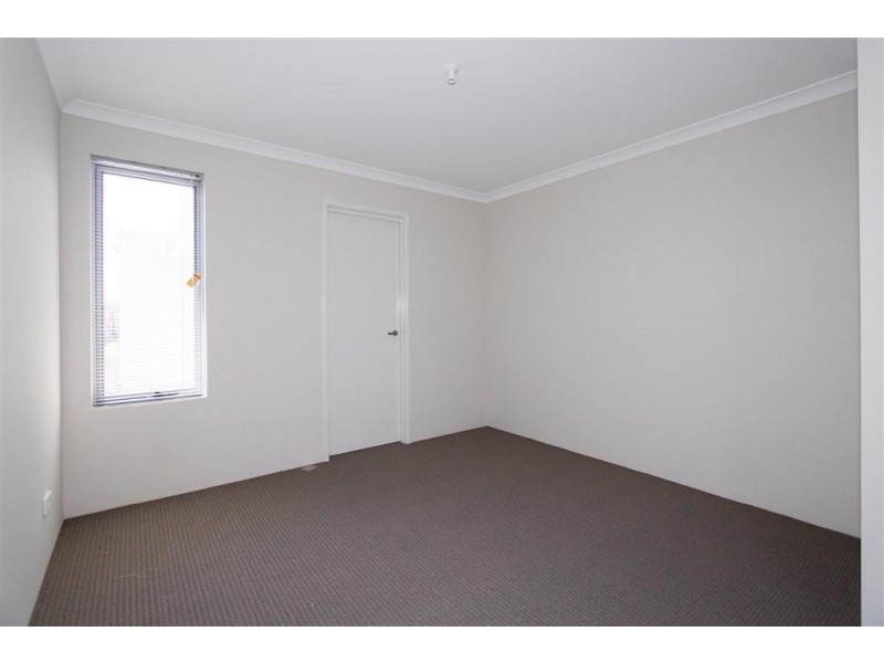 11b Baystone Parade, Harrisdale WA 6112