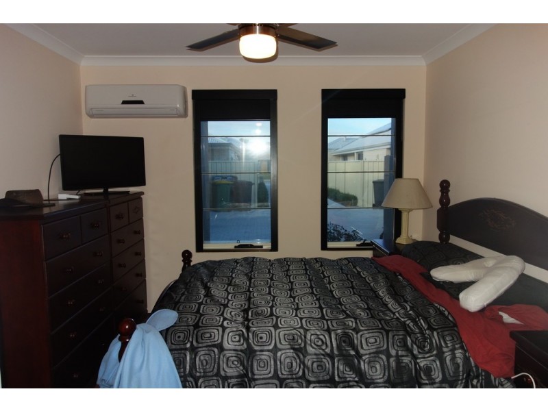 2/35 Birnam  Road, Canning Vale WA 6155