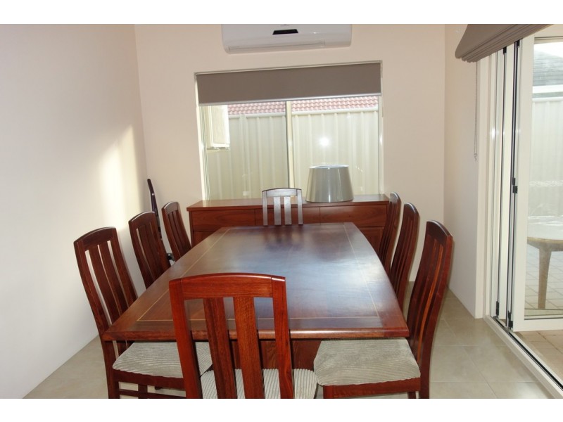 2/35 Birnam  Road, Canning Vale WA 6155