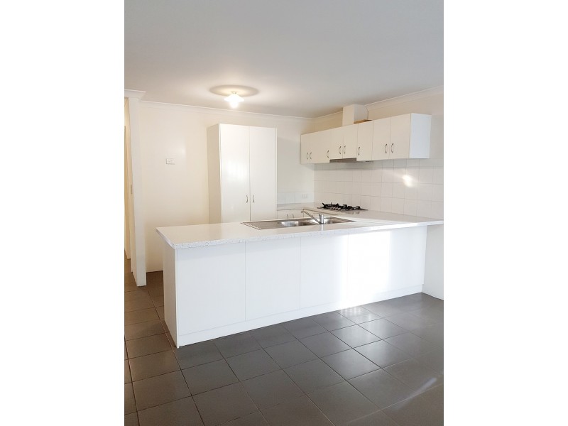 8 Salford Lane, Canning Vale WA 6155