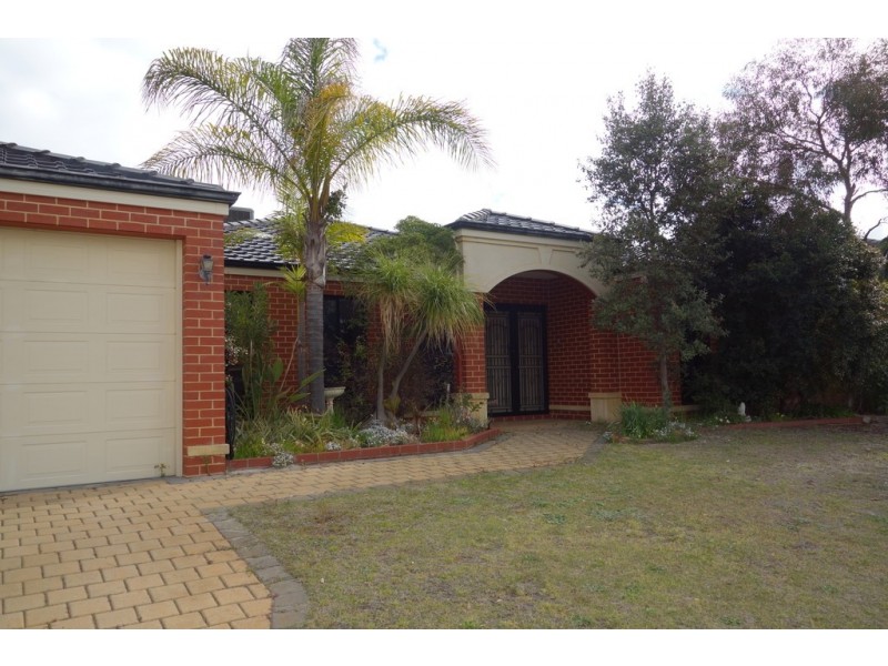 33 Burnside Terrace, Canning Vale WA 6155