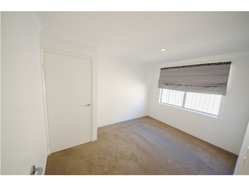 8 Parnell Way, Canning Vale WA 6155