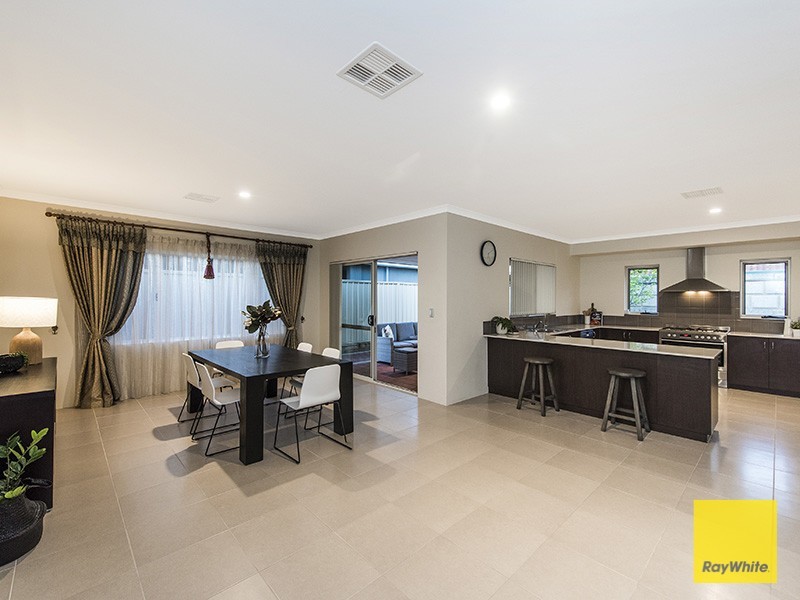 7 Ladham Turn, Canning Vale WA 6155