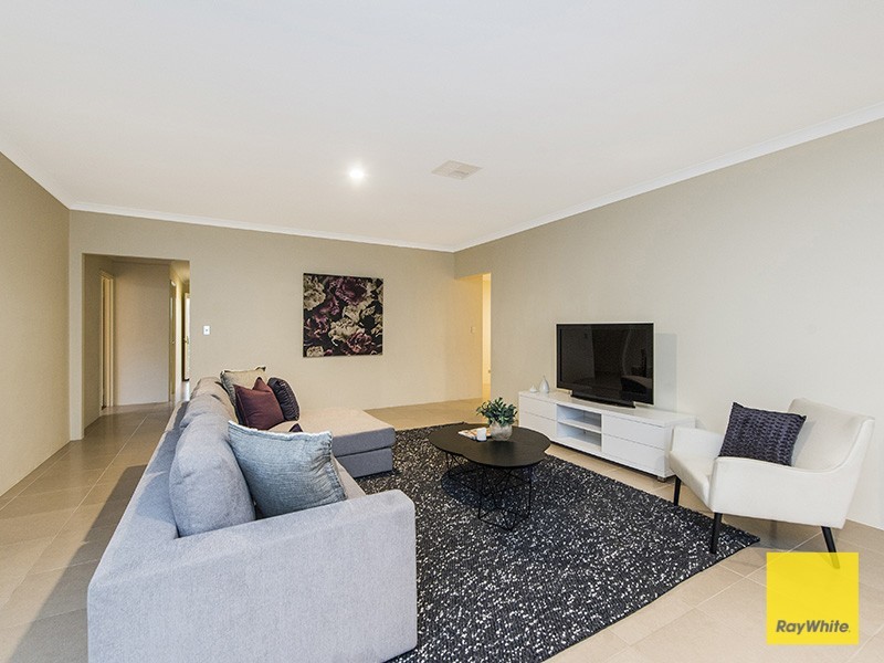 7 Ladham Turn, Canning Vale WA 6155