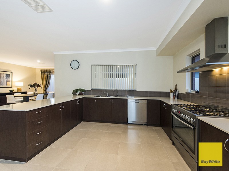 7 Ladham Turn, Canning Vale WA 6155