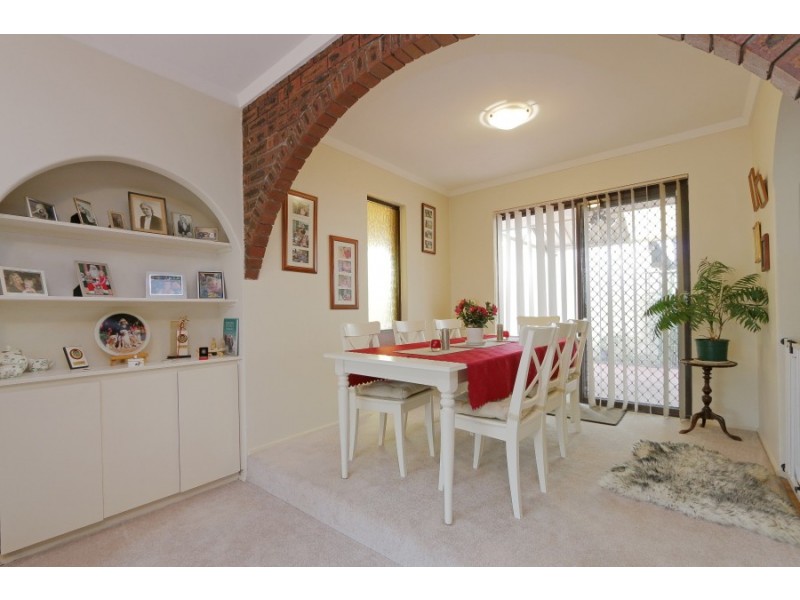 12B Limbee Glade, Huntingdale WA 6110