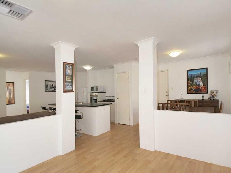 6 Atkinson Way, Canning Vale WA 6155