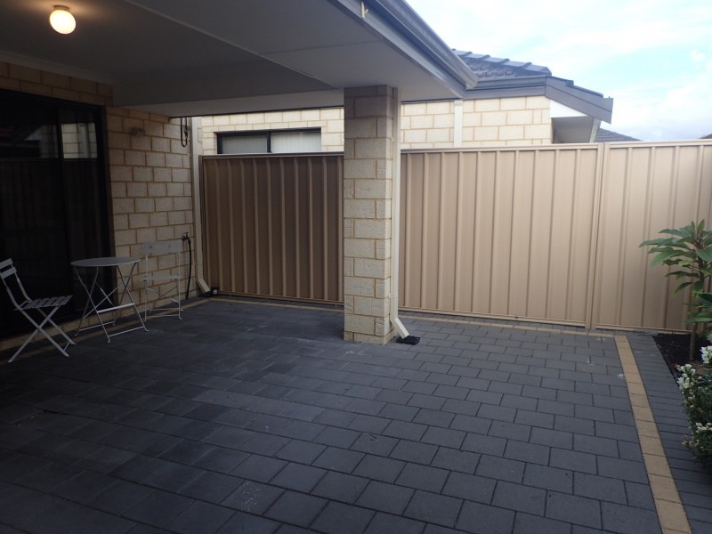 2 Janz Pass, Canning Vale WA 6155