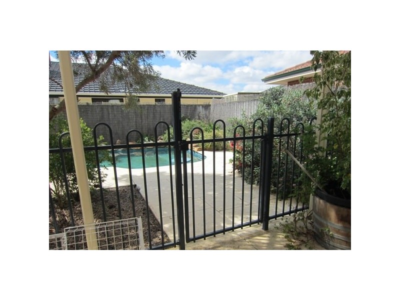 2 Montpelier Loop, Canning Vale WA 6155