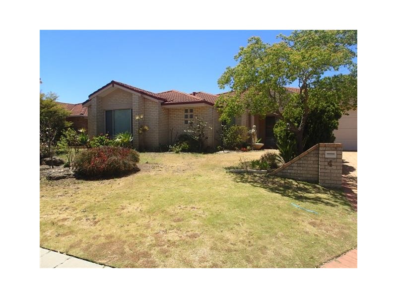 4 Durness Place, Canning Vale WA 6155