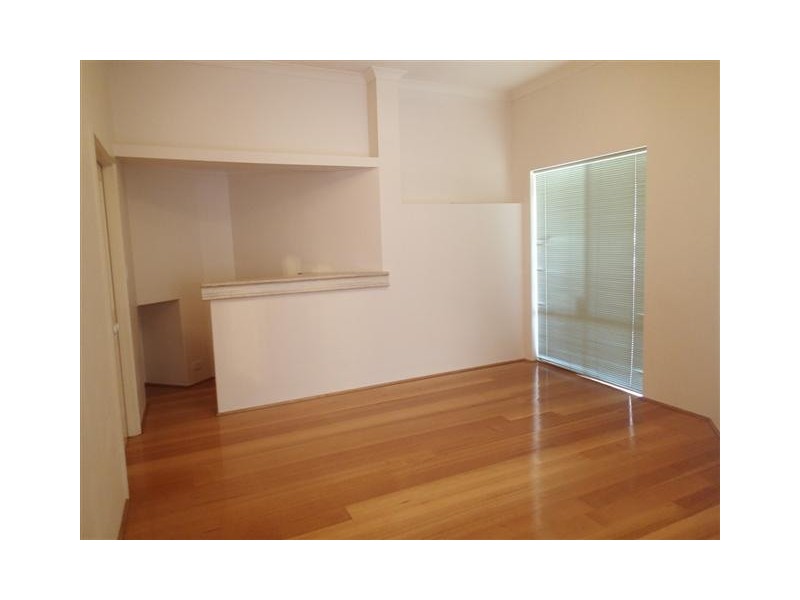 4 Durness Place, Canning Vale WA 6155