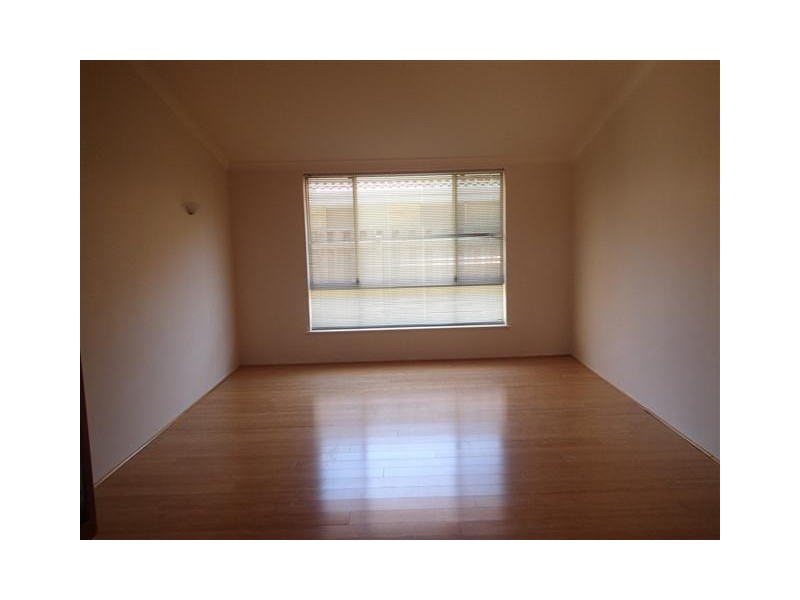 4 Durness Place, Canning Vale WA 6155